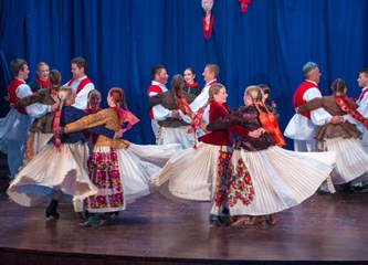 Buševčani "plesali" od Splita do Baranje