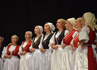 Županijski folkloraši zaplesali u Gorici
