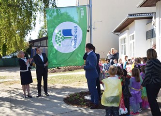 Eko-zastava zavijorila i u Kurilovečkoj