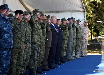 FOTO: Na Plesu ispraćen 11. hrvatski kontingent u Afganistan