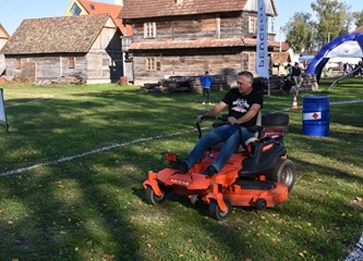 FOTO 1. Tur Challenge: Pobjednički pehar na stazi u Buševcu odnijela Filipova (17) traktor kosilica!