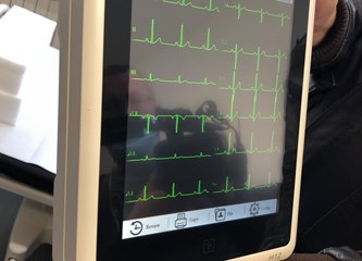 FOTO: VG Legacy uručio prijenosni EKG goričkoj hitnoj službi