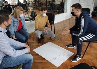FOTO Mladi se odlično zabavili na radionicama KUD-a "Čiče" o pisanju projekata i volontiranju