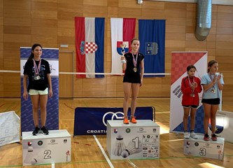 Rania Vindiš trostruka U13 prvakinja Hrvatske, Jelena Buchberger 'pomela' badmintonsku konkurenciju i kompletirala 'hat-trick' titula