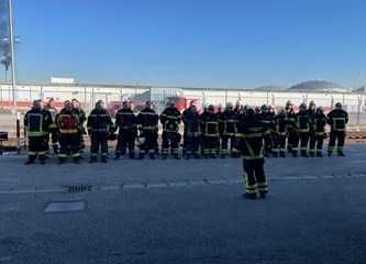 FOTO Vatrogasci JVP-a Velika Gorica spremni i za scenarije velikih prometnih nesreća