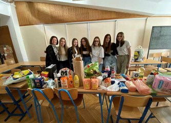 Gorička gimnazija prikupila pomoć za raseljene stanovnike iz Ukrajine