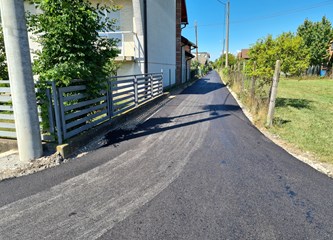 FOTO Dvije ulice u Kobiliću po prvi puta prekrivene asfaltom, novo lice ima i dio Kolodvorske ulice