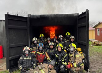 Spremni za sve: Vatrogasci JVP Velika Gorica suočili se sa simulatorom požara