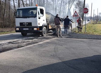 Asfaltirano 2 km ulice u Čičkoj Poljani, novo ruho dobila i Pučkova ulica u Markuševcu