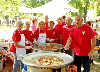 FOTO: Gastro ponovno okupio cijeli grad na ručku u povijesnom srcu Gorice