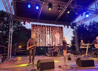 FOTO/VIDEO Goričke večeri otvorene taktovima najvećih hitova Magazina