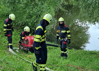 FOTO Više od 130 operativaca uspješno odradilo 'Gradsku vatrogasnu vježbu' i pokazalo da su najjača Vatrogasna zajednica u Zagrebačkoj županiji
