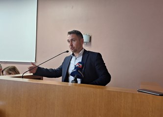 Aktualni sat 16. sjednice Gradskog vijeća Velike Gorice: Otvorena pitanja o prometu, Aglomeraciji, otpadu, dnevnoj bolnici