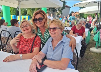 FOTO Udruga žena "Naš Rakitovec" priredila veliku proslavu Dana mjesta: "Želja nam je probuditi uspavano naselje i ponuditi sadržaje za sve generacije"