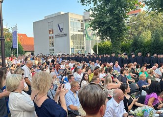 FOTO Svečana promocija na Veleučilištu Velika Gorica: Diplome primilo 145 studenata