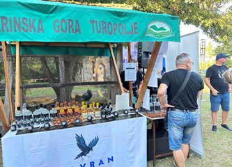 Tradicija prošlih vremena oživjela u Vukovini na ljetnoj manifestaciji "Vidim, čujem i mirišem ljeto"