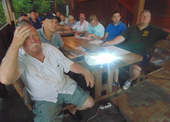 Berbe grožđa ove godine ranije nego inače, Grozdovci se stručnim predavanjem pripremili