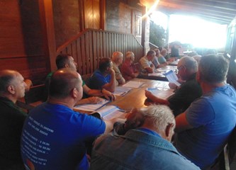 Berbe grožđa ove godine ranije nego inače, Grozdovci se stručnim predavanjem pripremili