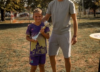 Održana prva sportsko - humanitarna manifestacija "Idemo na Školsko"