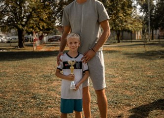 Održana prva sportsko - humanitarna manifestacija "Idemo na Školsko"