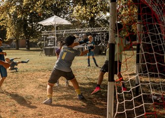 Održana prva sportsko - humanitarna manifestacija "Idemo na Školsko"