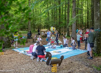 Imate bebu koja puzi? Dođite na Tuđmanac na prvu BABYSTEPS puzijadu – natjecanje u puzanju