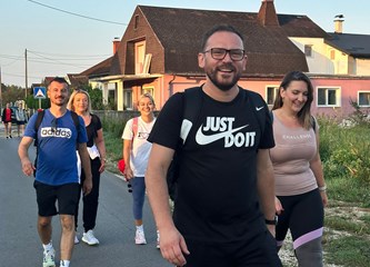 (FOTO) Vjernici na putu prema Svetištu: Hodočašćem Velikogoričani više od tri desetljeća zahvaljuju Majci Božjoj Bistričkoj što je sačuvala grad od ratnih razaranja