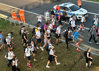 (FOTO) Vjernici na putu prema Svetištu: Hodočašćem Velikogoričani više od tri desetljeća zahvaljuju Majci Božjoj Bistričkoj što je sačuvala grad od ratnih razaranja