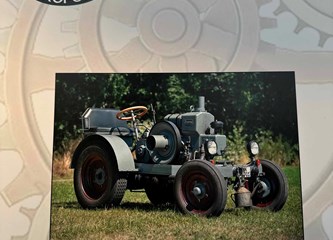 FOTO Stari traktori parkirali se ispred Gradske knjižnice! Otvorena izložba koja vraća u povijest poljoprivredne tehnologije