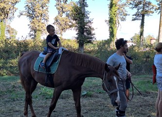 FOTO Građani proveli dan pod krošnjama turopoljskog hrasta: "Žirovina je spoj tradicionalnog i modernog koji nas vraća našoj šumi"