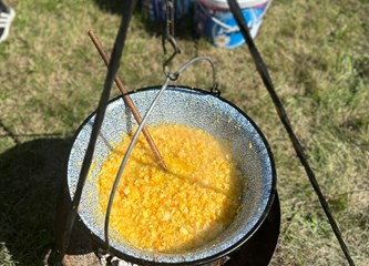 FOTO "Kotlić u Čiču" uspješno okupio mještane, a najbolji su spremili "Fini dečki"