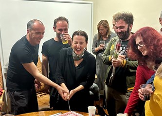 Premijera "Roža (Cura s greškom)" na zavidnom tragu aktualnosti