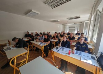 FOTO Gorički vatrogasci na zahtjevnom osposobljavanju za spašavanje iz ruševina