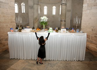 Večeras otvorenje festivala "Oglede": Svoju "Gozbu" predstavlja umjetnica Ljiljana Mihaljević