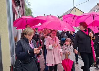 Ružičasta povorka podrške ženama oboljelima od raka dojke prošla gradom: „Naručite se već danas na pregled i spriječite ovu opaku bolest”