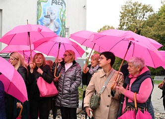 Ružičasta povorka podrške ženama oboljelima od raka dojke prošla gradom: „Naručite se već danas na pregled i spriječite ovu opaku bolest”