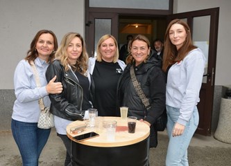 Odlična atmosfera na Dučecovim spelancijama, paljenju rakije