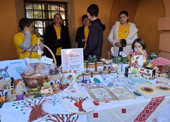 FOTO: Velikogoričani u velikom broju posjetili Dječji Gastro Turopolja i uživali u domaćim delicijama