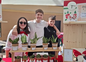 FOTO: Velikogoričani u velikom broju posjetili Dječji Gastro Turopolja i uživali u domaćim delicijama