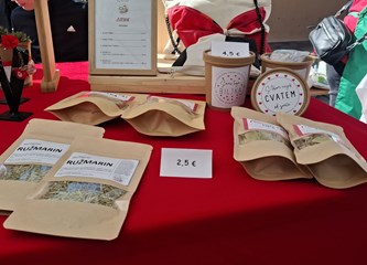 FOTO: Velikogoričani u velikom broju posjetili Dječji Gastro Turopolja i uživali u domaćim delicijama