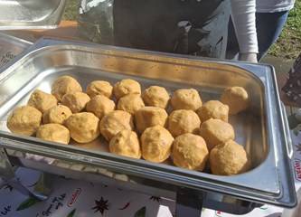 FOTO: Velikogoričani u velikom broju posjetili Dječji Gastro Turopolja i uživali u domaćim delicijama