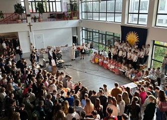 FOTO "Pekarnica Hribar peče izvrsno pecivo" - mali Hribarovci obilježili Dan kruha