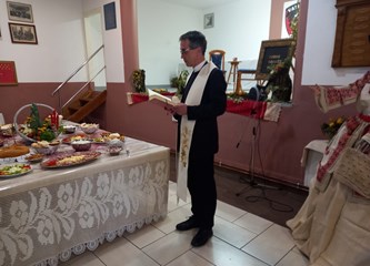Izložbom „Starinska hiža” i predstavom „Ljubavna zmešancija” gostiju iz Krapine obilježena tradicionalna manifestacija „Jesen u Kurilovcu”
