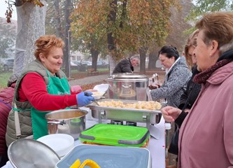 „Petek na Gorice” uz domaće delicije, preventivne preglede i edukativne radionice: „Ljudi su shvatili da je bolje kupiti od lokalnih proizvođača”