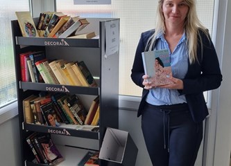 FOTO Pročitaj pa vrati: Mini knjižnice osvanule u velikogoričkim zgradama, stanari oduševljeni