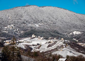 Prizori snijegom pokrivene i suncem okupane Plešivice oduzimaju dah, majstorski ih zabilježio velikogorički fotograf Josip Škof