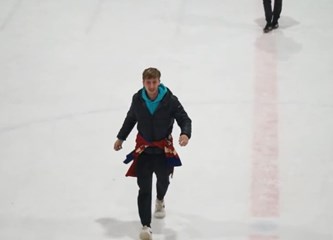 Naš mladi sugrađanin Karlo Bujanić je najbolji hokejski golman u Hrvatskoj: Svojim talentom, trudom i predanošću je zaslužio ovo priznanje!