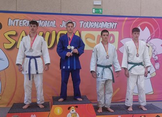 Hrabrost, borbeni duh i veliko srce mladih judaša Kokice i Pinkyja na Sakura kupu: I hrpa osvojenih medalja