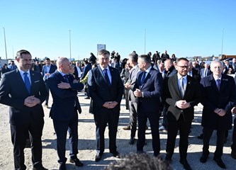 Polaganjem kamena temeljca počela gradnja kampa HNS-a u Velikoj Gorici: „Ovdje ćemo stvarati nove Vatrene”