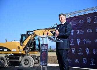 Polaganjem kamena temeljca počela gradnja kampa HNS-a u Velikoj Gorici: „Ovdje ćemo stvarati nove Vatrene”